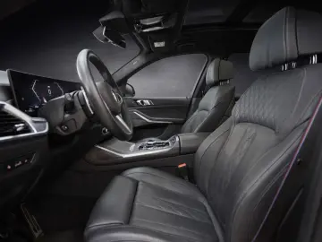 BMW X7 xDrive40d M SPORT PRO EXECUTIVE DRIVE PRO SKY
