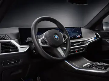 BMW X7 xDrive40d M SPORT PRO EXECUTIVE DRIVE PRO SKY