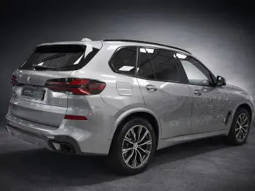BMW X5 xDrive30d 3x M SPORT PRO PANO ICONIC INDIVIDU