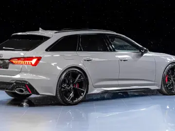 AUDI RS6 Performance Nardo DRC Pano HD RS-Design  HuD