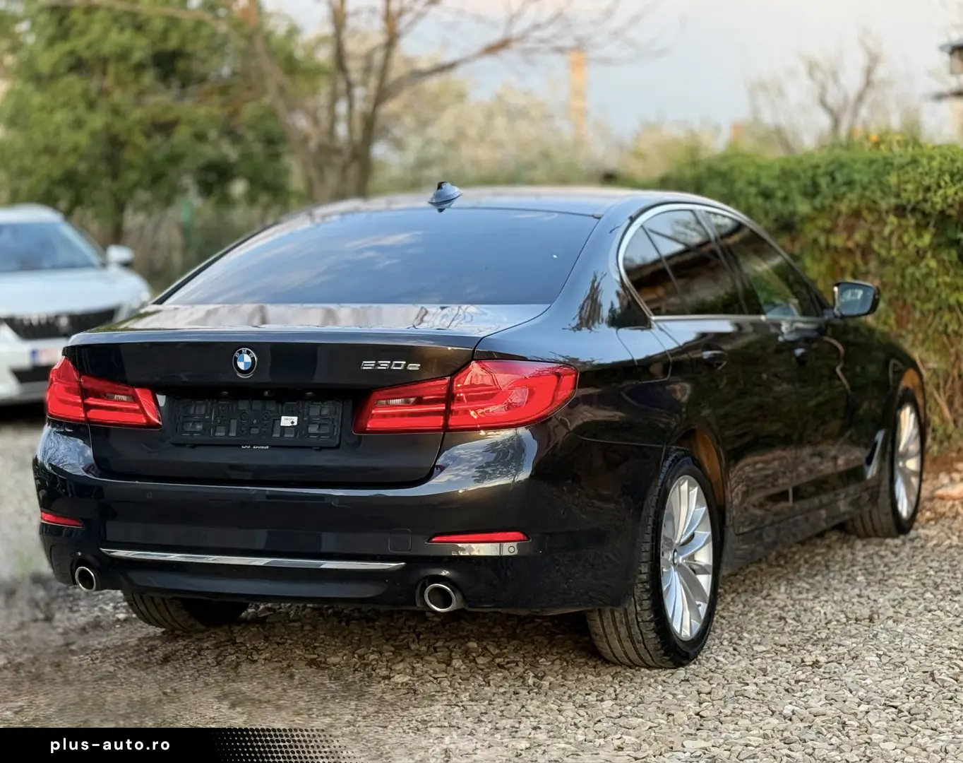 BMW Seria 5 G30 530e Plug in hibrid Luxury Line 08 2020