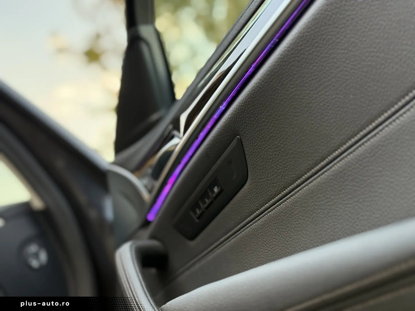 BMW Seria 5 G30 530e Plug in hibrid Luxury Line 08 2020