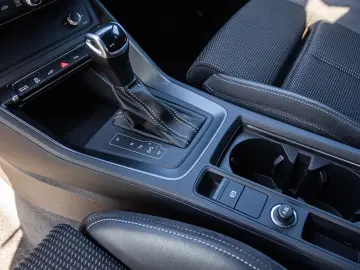 AUDI Q3 S line 45TFSIe Stronic Navi LED ACC EPH