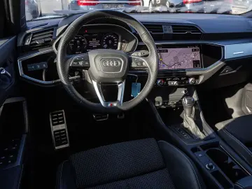 AUDI Q3 S line 45TFSIe Stronic Navi LED ACC EPH