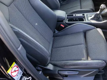 AUDI Q3 S line 45TFSIe Stronic Navi LED ACC EPH