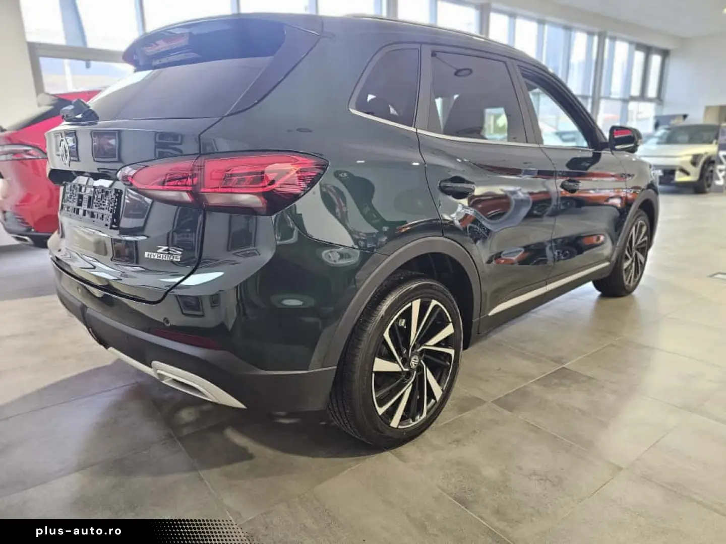 MG ZS HEV 5 usi Exclusive 1.5L GSL HEV 197 CP AT