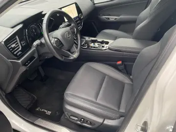 LEXUS NX 350h Business Line  LED 360