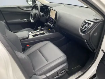 LEXUS NX 350h Business Line  LED 360