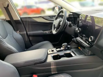 LEXUS NX 350h 2.5 Hybrid Executive Tech.-Paket 8-fach