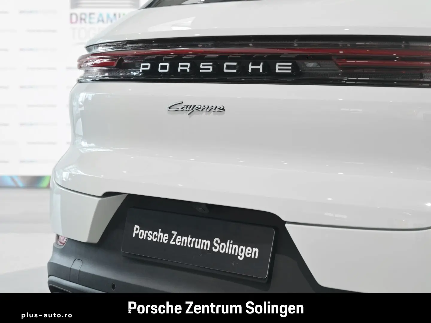 PORSCHE Cayenne E-Hybrid Panorma Bose InnoDrive AHK