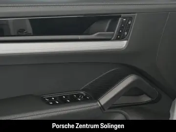 PORSCHE Cayenne E-Hybrid Panorma Bose InnoDrive AHK