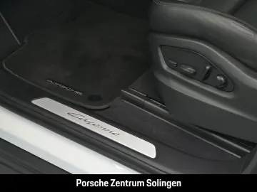 PORSCHE Cayenne E-Hybrid Panorma Bose InnoDrive AHK