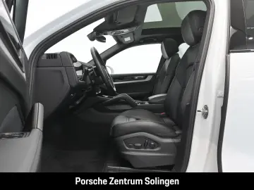 PORSCHE Cayenne E-Hybrid Panorma Bose InnoDrive AHK