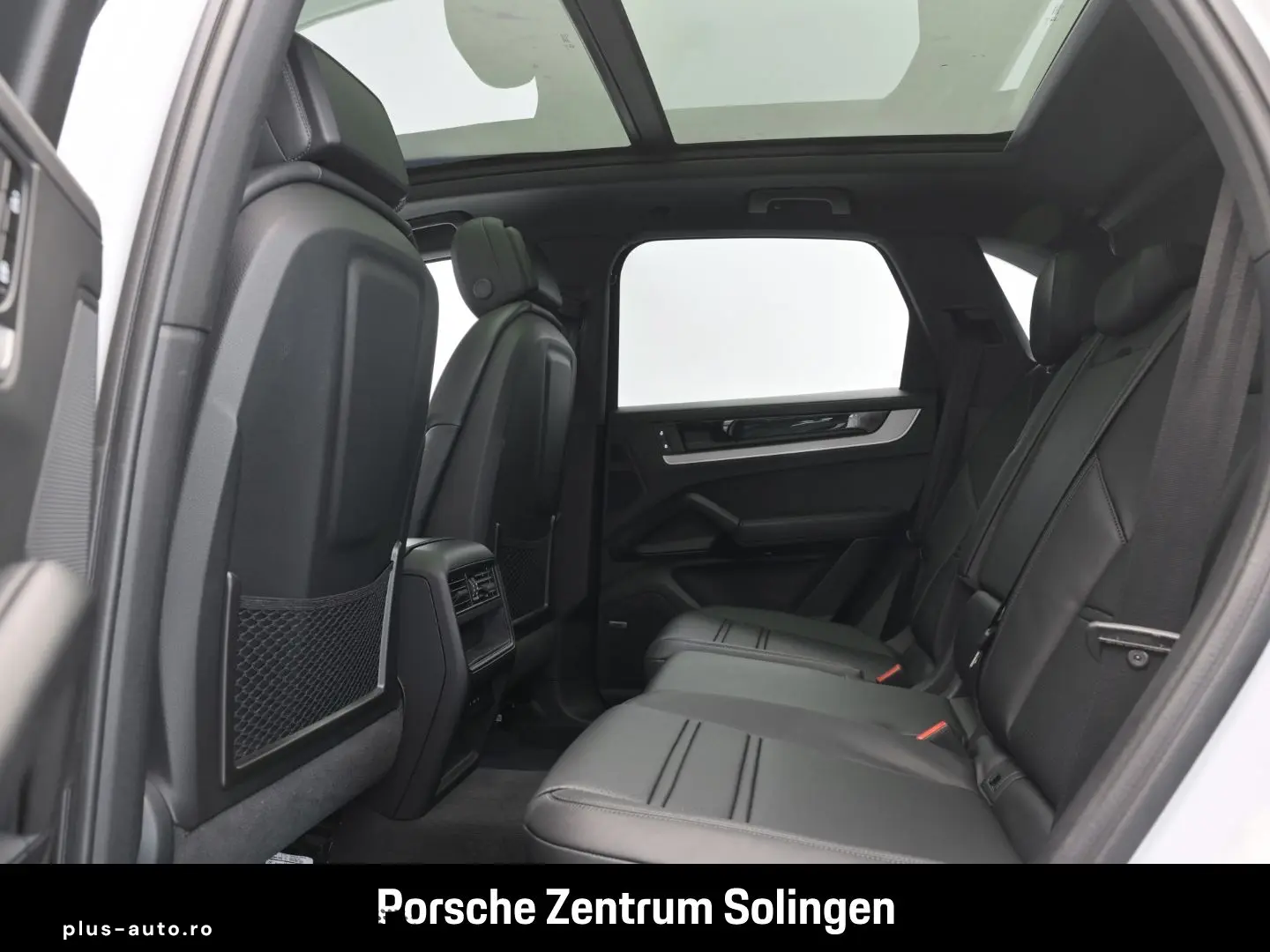PORSCHE Cayenne E-Hybrid Panorma Bose InnoDrive AHK