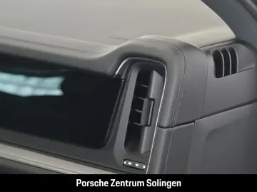 PORSCHE Cayenne E-Hybrid Panorma Bose InnoDrive AHK