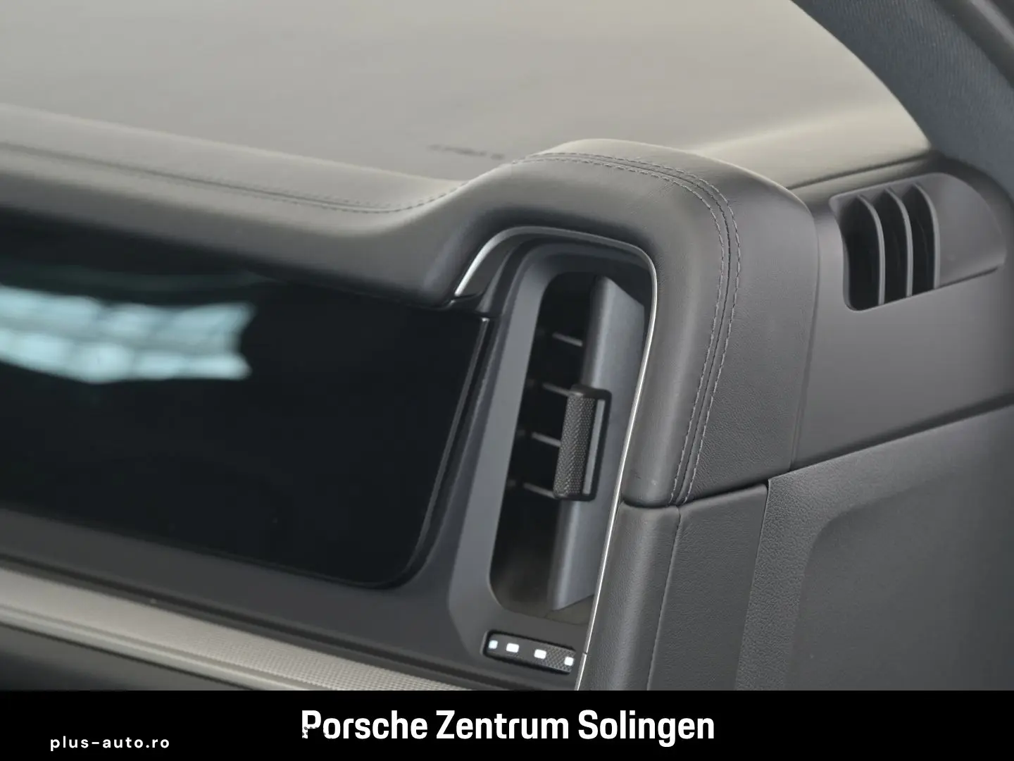 PORSCHE Cayenne E-Hybrid Panorma Bose InnoDrive AHK