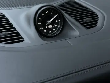 PORSCHE Cayenne E-Hybrid BOSE 360 Grad Kamera