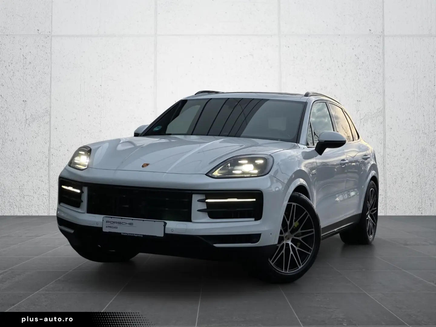 PORSCHE Cayenne E-Hybrid BOSE 360 Grad Kamera