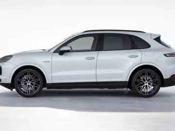 PORSCHE Cayenne E-Hybrid   InnoDrive   Sport Chrono
