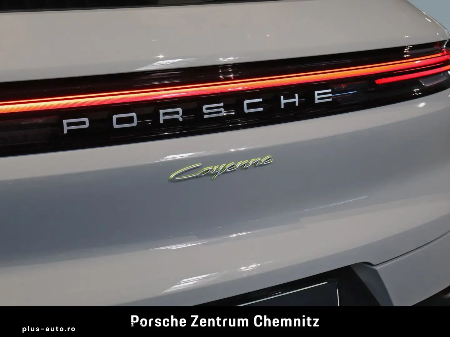 PORSCHE Cayenne E-Hybrid Luft;Soft-Close;Head-Up;BOSE