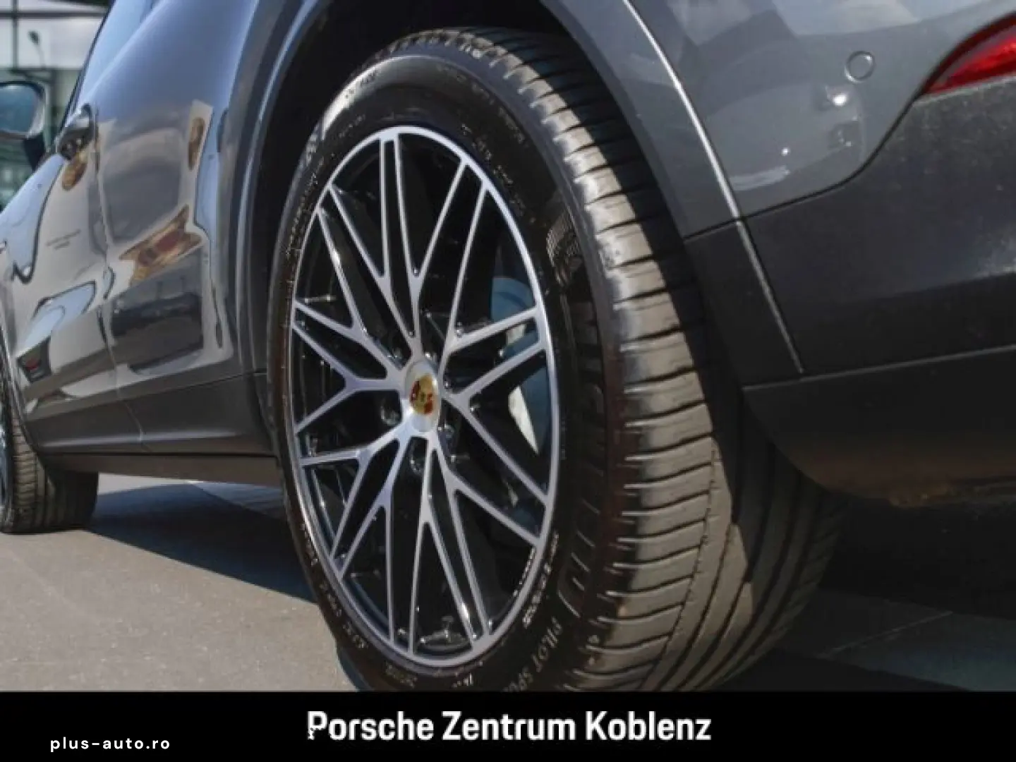 PORSCHE Cayenne E-Hybrid