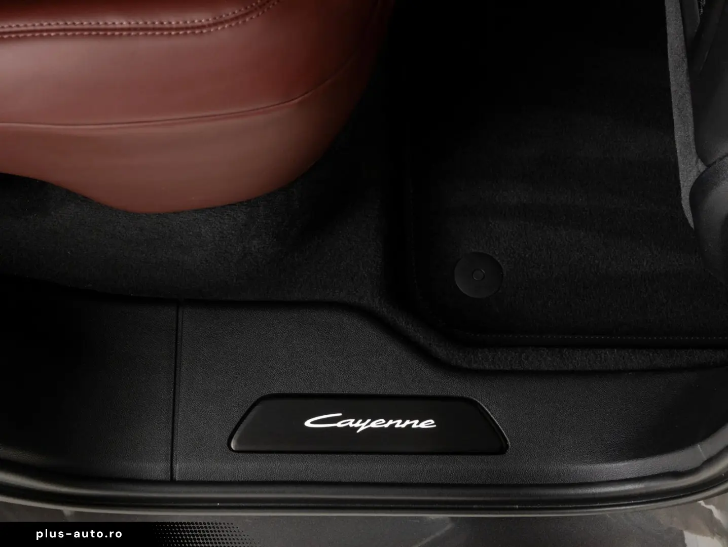 PORSCHE Cayenne Coupe S E-Hybrid   Clubleder   PDCC   HD