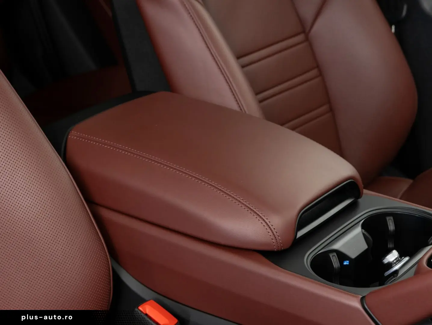 PORSCHE Cayenne Coupe S E-Hybrid   Clubleder   PDCC   HD