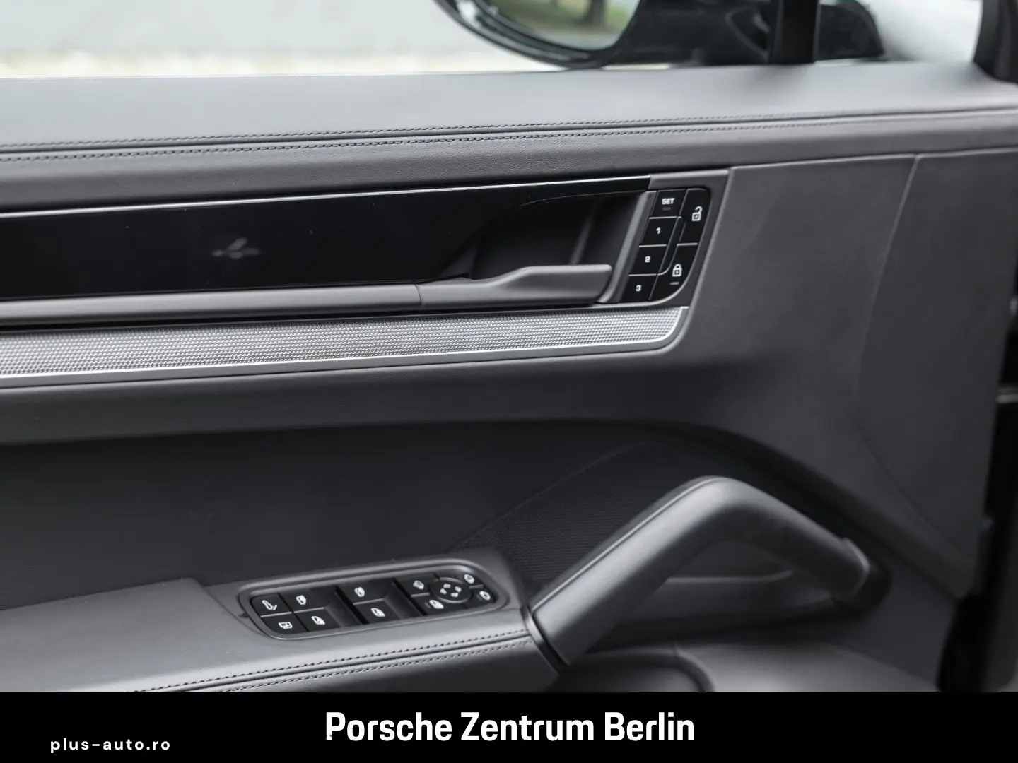 PORSCHE Cayenne S E-Hybrid Coupe HA-Lenkung InnoDrive