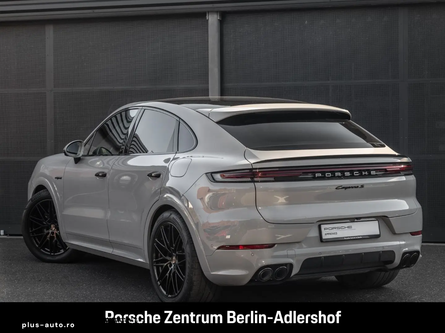 PORSCHE Cayenne S E-Hybrid Coupe HA-Lenkung InnoDrive