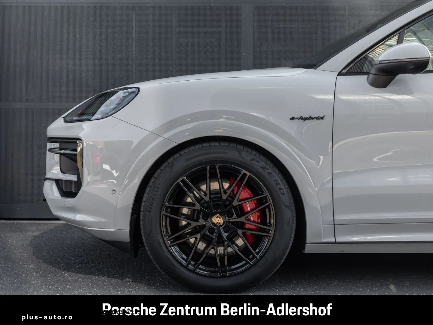 PORSCHE Cayenne S E-Hybrid Coupe HA-Lenkung InnoDrive