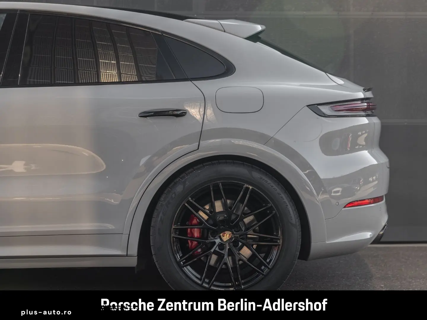 PORSCHE Cayenne S E-Hybrid Coupe HA-Lenkung InnoDrive