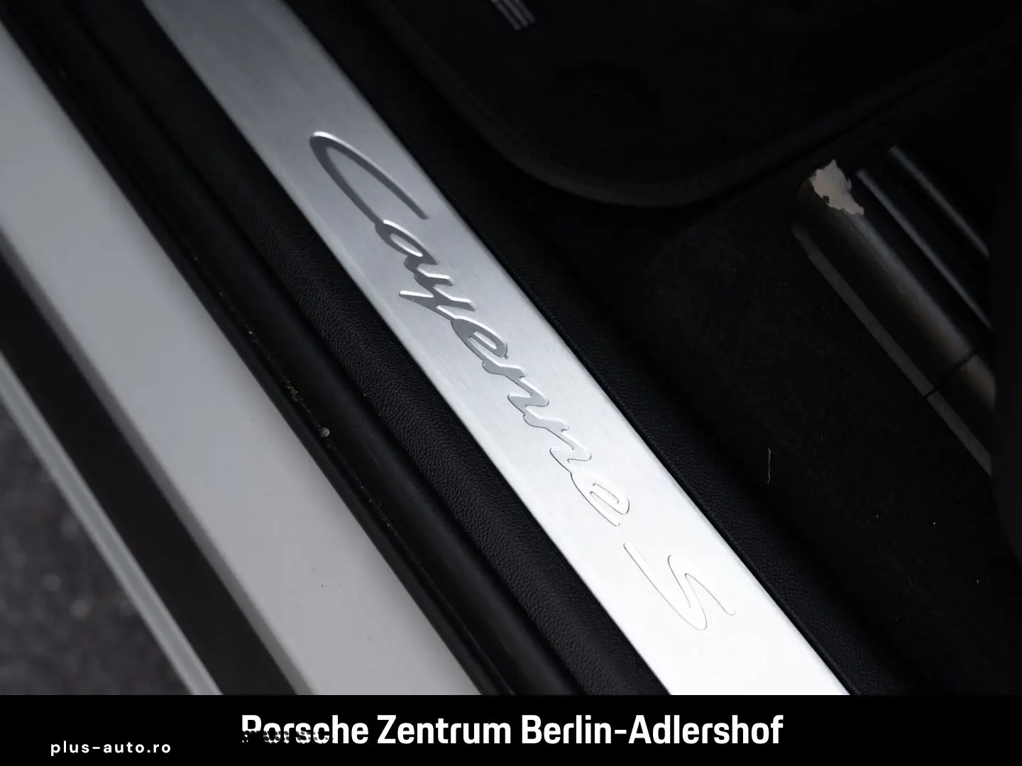 PORSCHE Cayenne S E-Hybrid Coupe HA-Lenkung InnoDrive