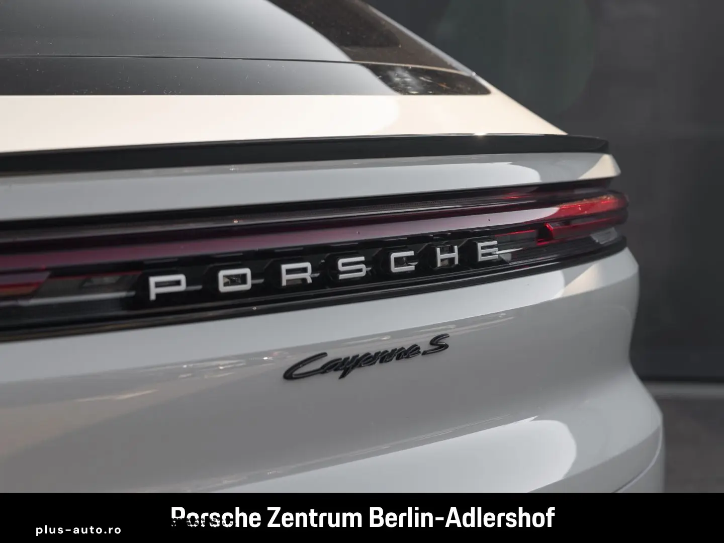 PORSCHE Cayenne S E-Hybrid Coupe HA-Lenkung InnoDrive