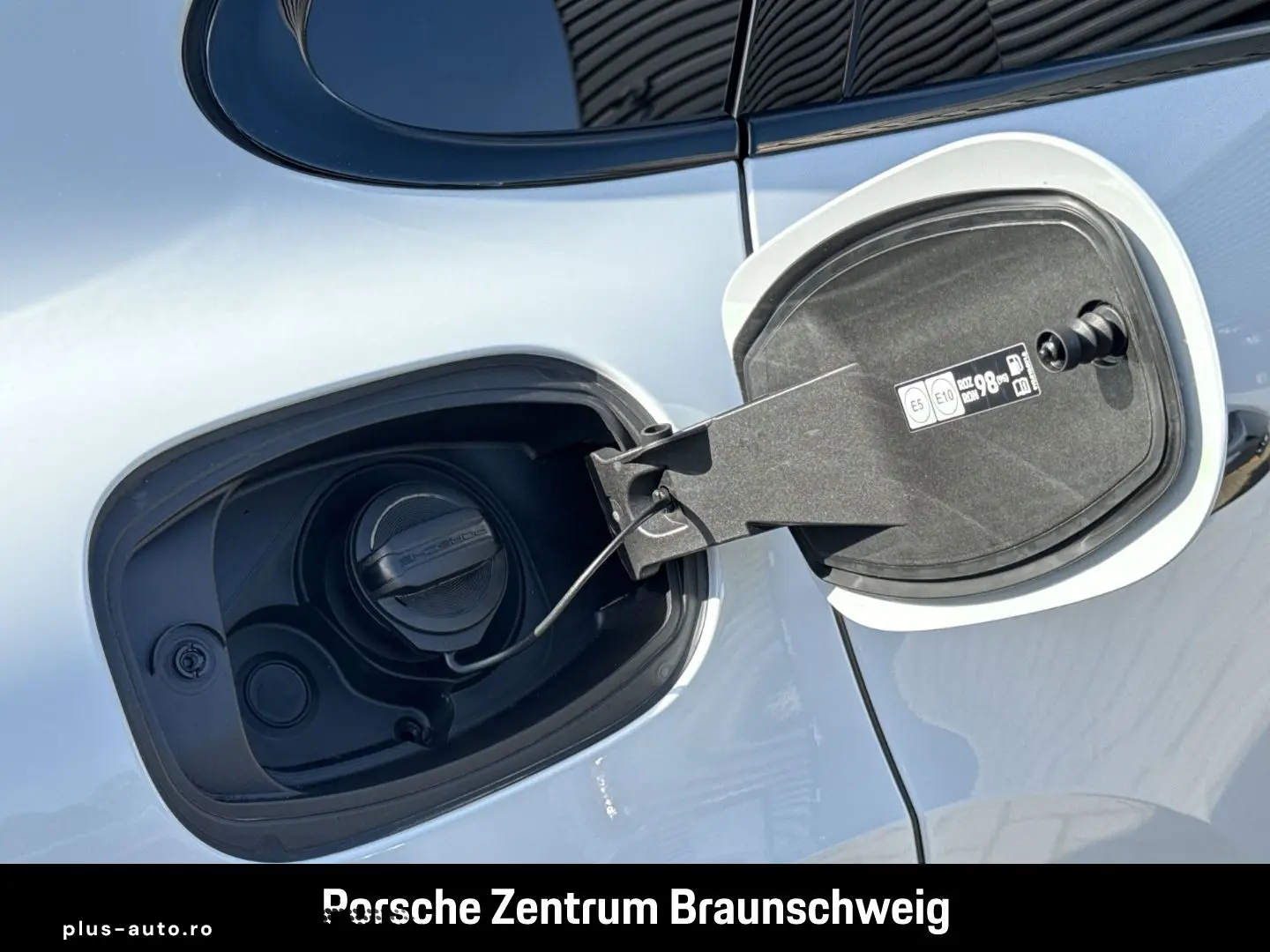 PORSCHE Cayenne S E-Hybrid Coupe InnoDrive HA-Lenkung