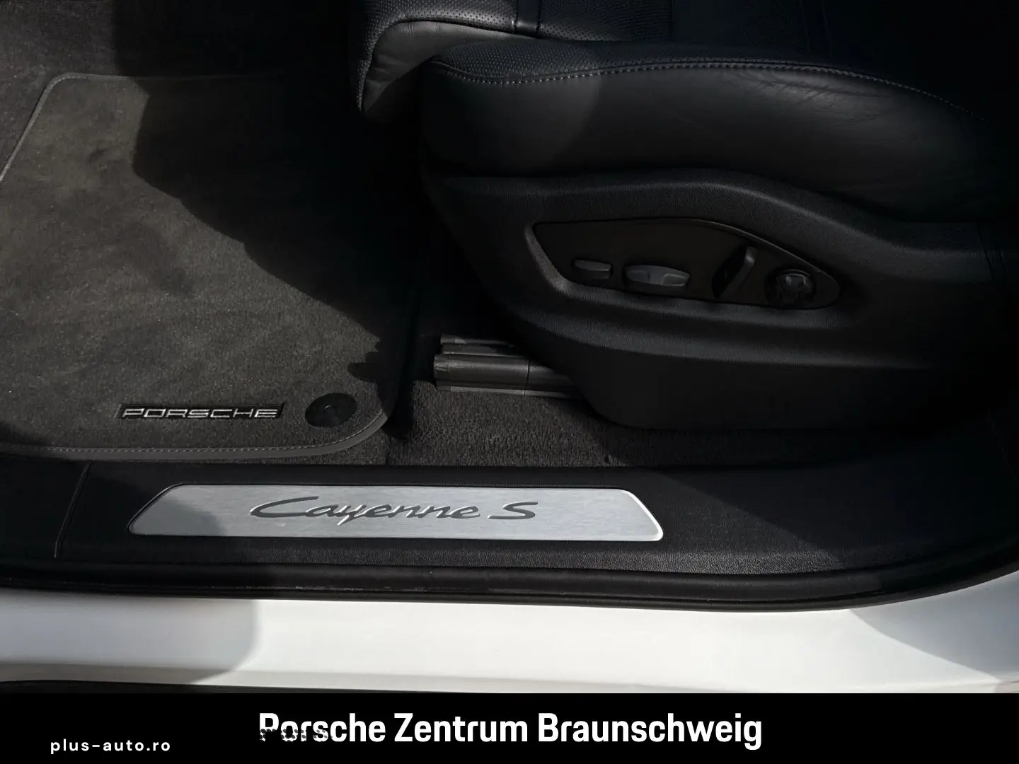 PORSCHE Cayenne S E-Hybrid Coupe InnoDrive HA-Lenkung