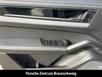 PORSCHE Cayenne S E-Hybrid Coupe InnoDrive HA-Lenkung