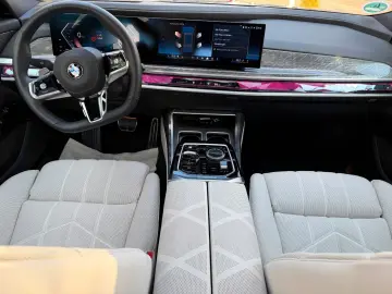 BMW 740 d xDrive M Sport Pro Fond Enter UPE 157.000€