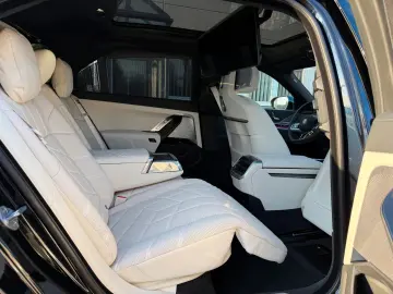 BMW 740 d xDrive M Sport Pro Fond Enter UPE 157.000€