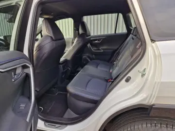TOYOTA RAV 4 Hybrid 2.5 4x4 Style Selection Navi Sounds