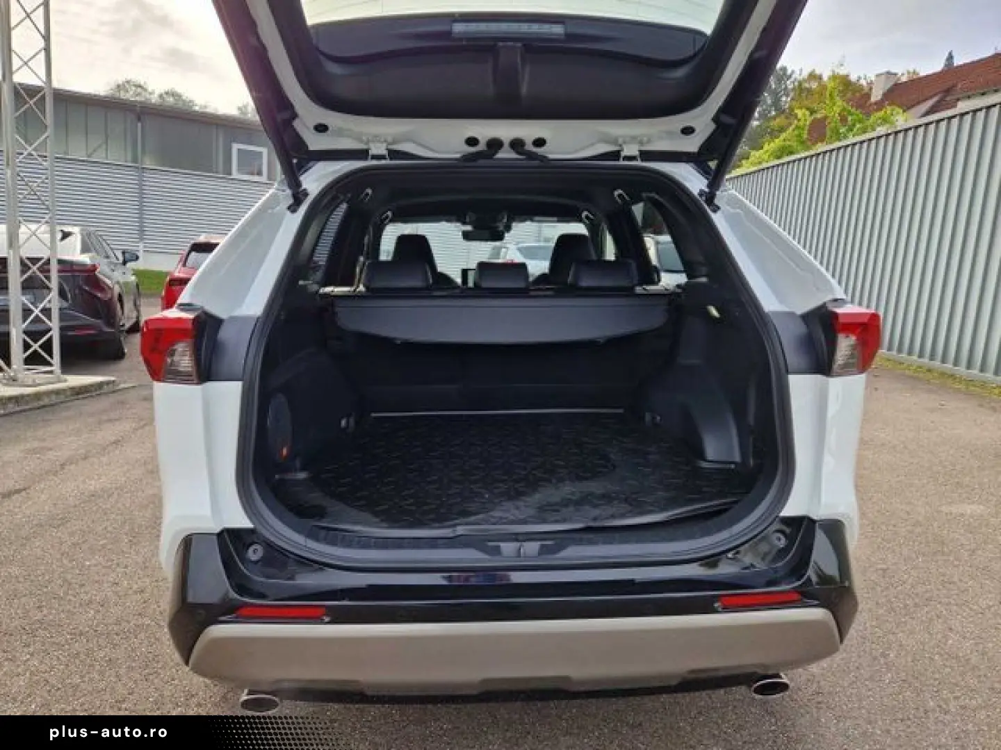 TOYOTA RAV 4 Hybrid 2.5 4x4 Style Selection Navi Sounds