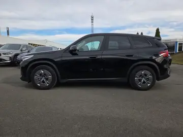 BMW iX1 xDrive30 DAB Pano.Dach Parkassistent Shz