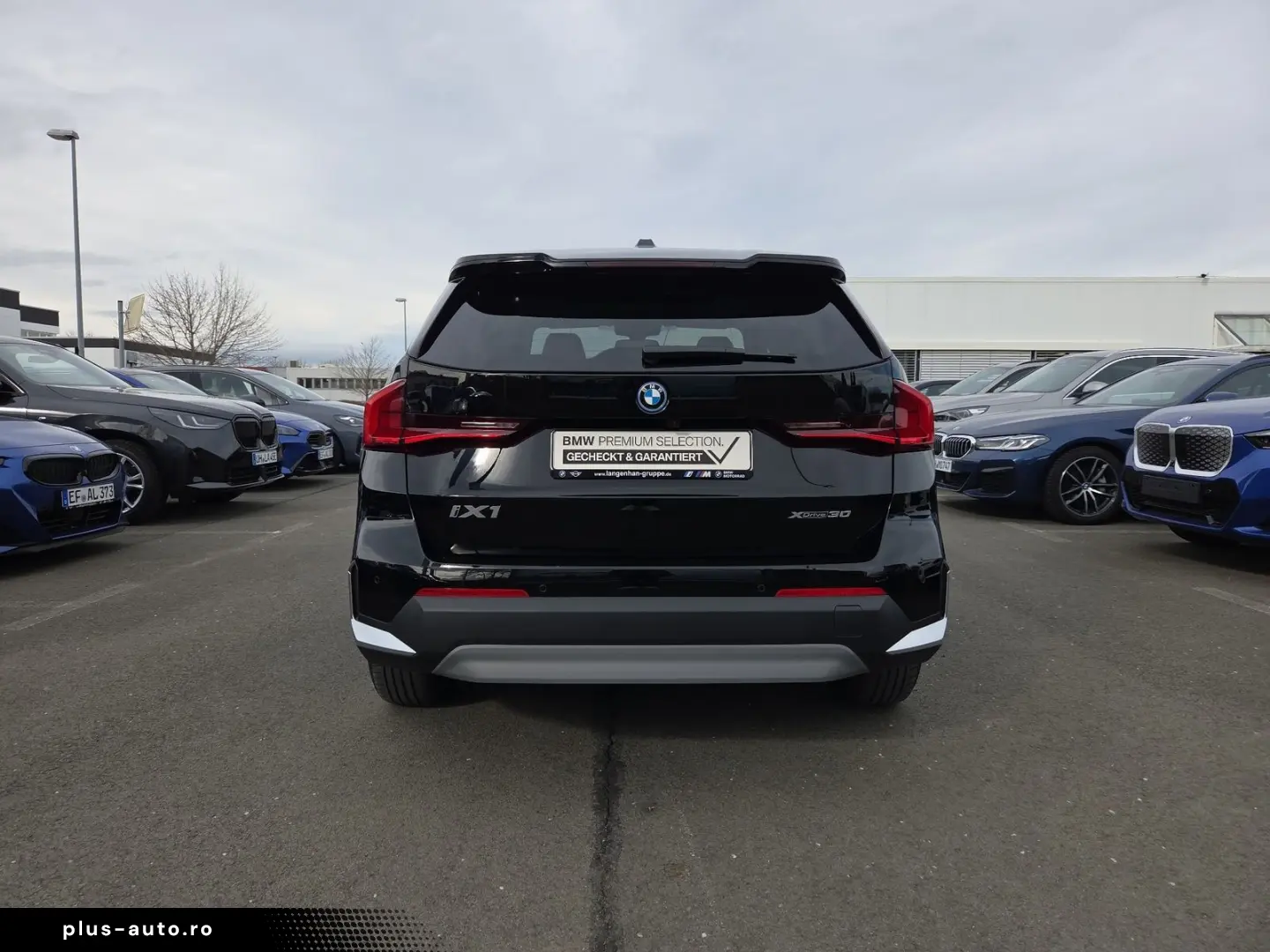 BMW iX1 xDrive30 DAB Pano.Dach Parkassistent Shz