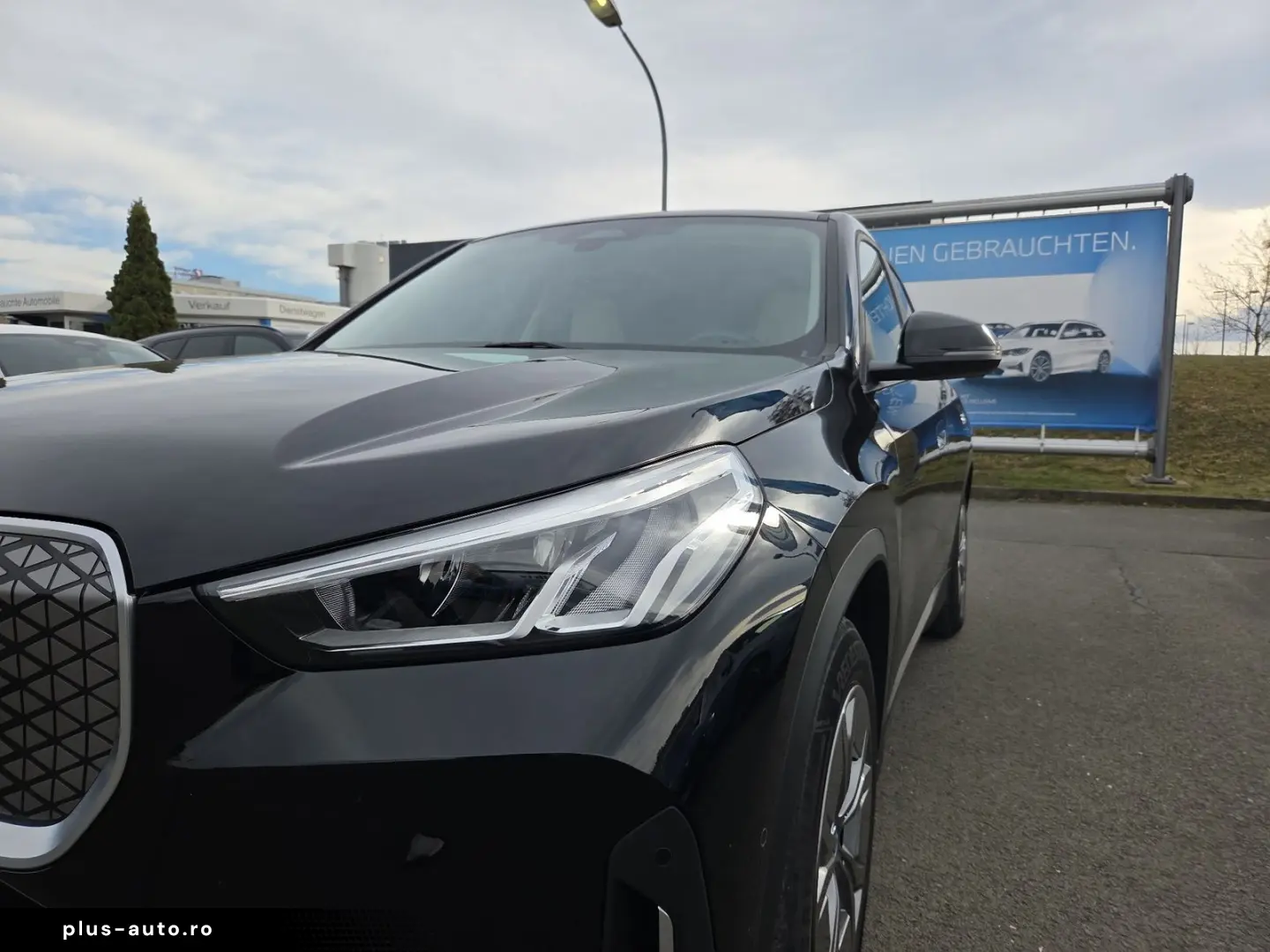 BMW iX1 xDrive30 DAB Pano.Dach Parkassistent Shz