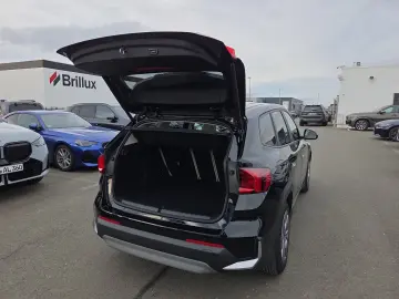 BMW iX1 xDrive30 DAB Pano.Dach Parkassistent Shz