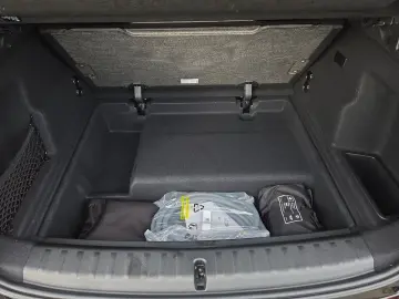 BMW iX1 xDrive30 DAB Pano.Dach Parkassistent Shz