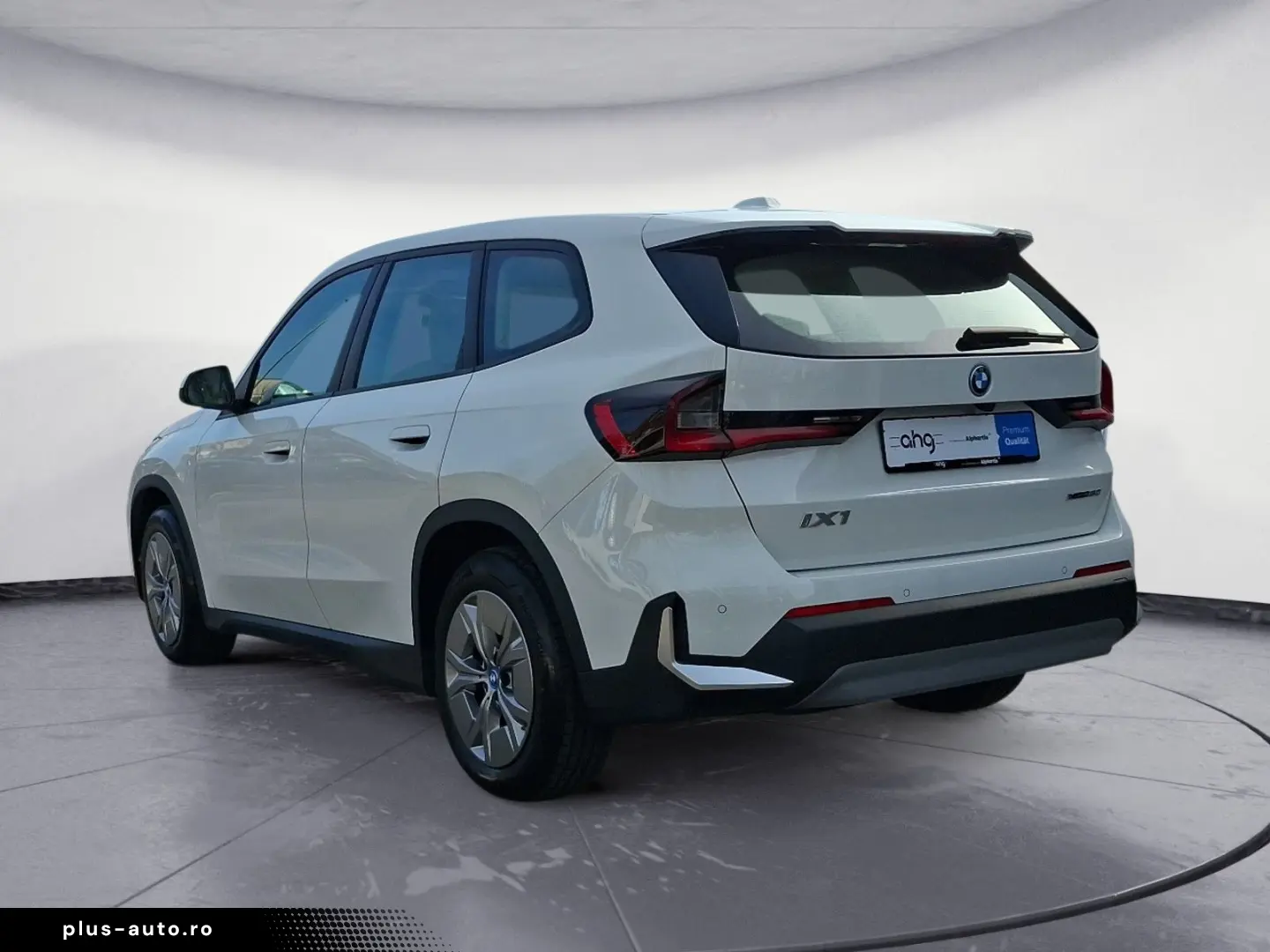 BMW iX1 xDrive30 Adaptives Fahrwerk Komfortzugang