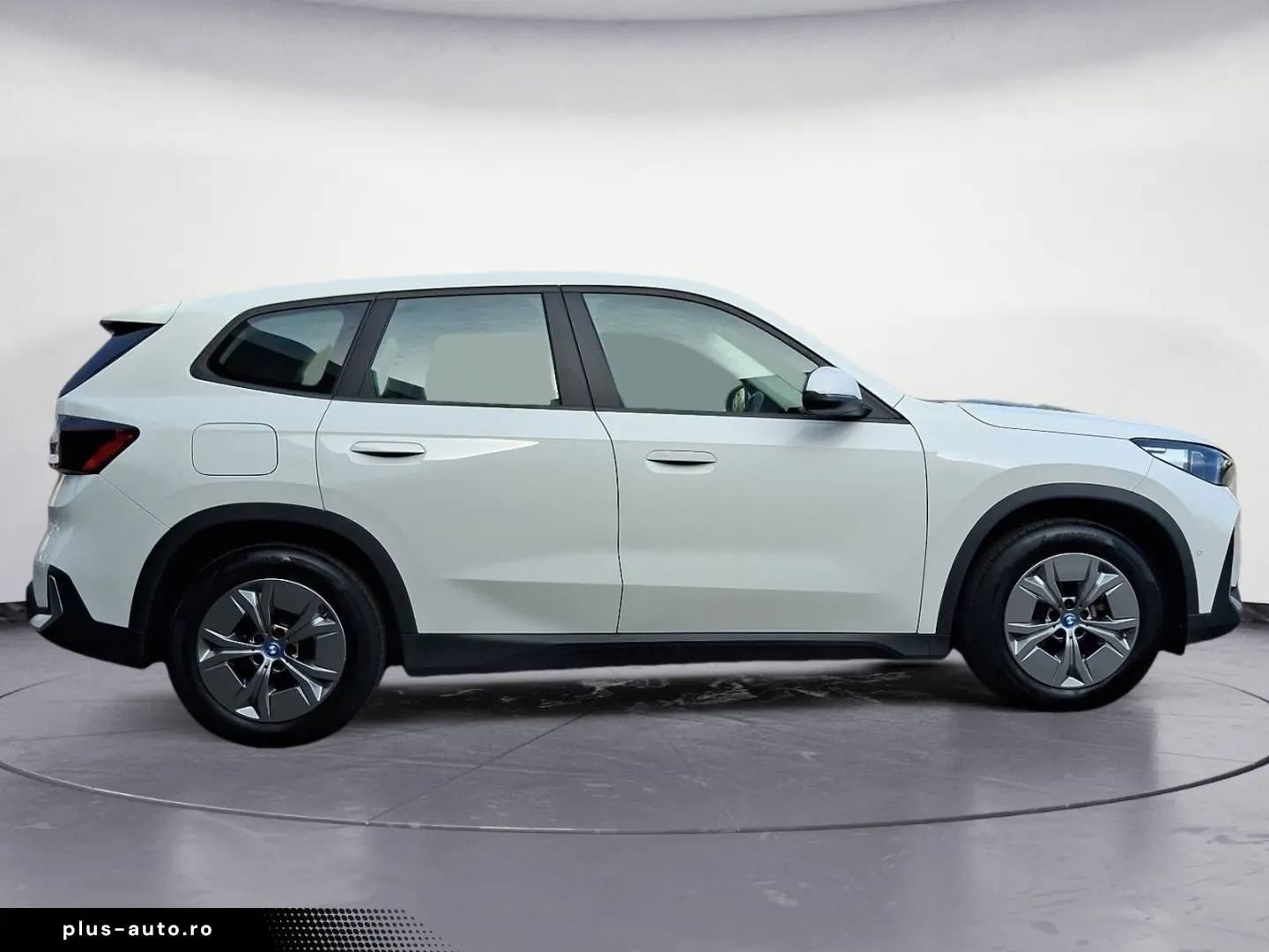 BMW iX1 xDrive30 Adaptives Fahrwerk Komfortzugang
