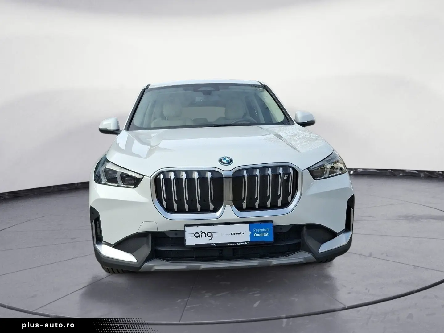 BMW iX1 xDrive30 Adaptives Fahrwerk Komfortzugang