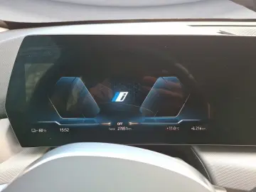 BMW iX1 xDrive30 Adaptives Fahrwerk Komfortzugang