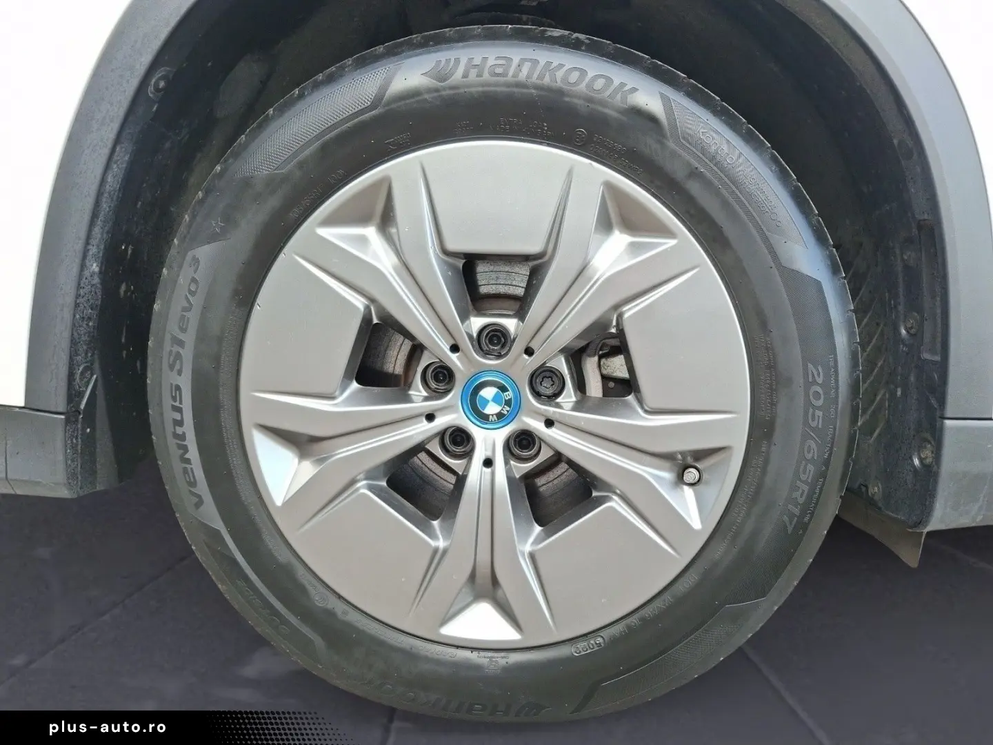 BMW iX1 xDrive30 Adaptives Fahrwerk Komfortzugang